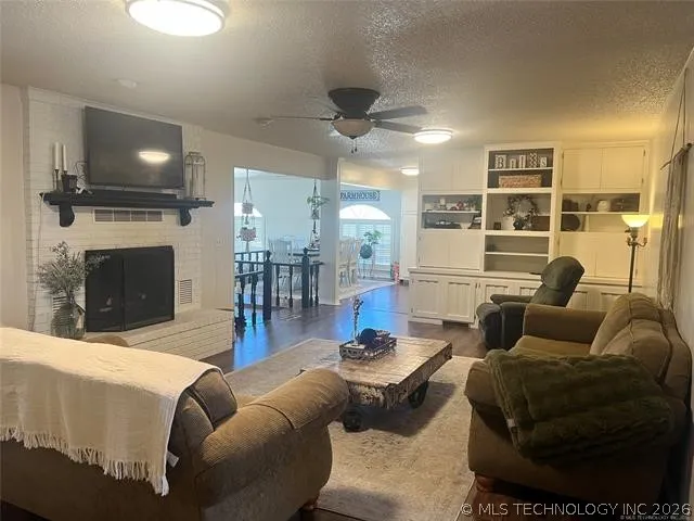 1901 Mockingbird McAlester, OK 74501