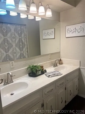 1901 Mockingbird McAlester, OK 74501