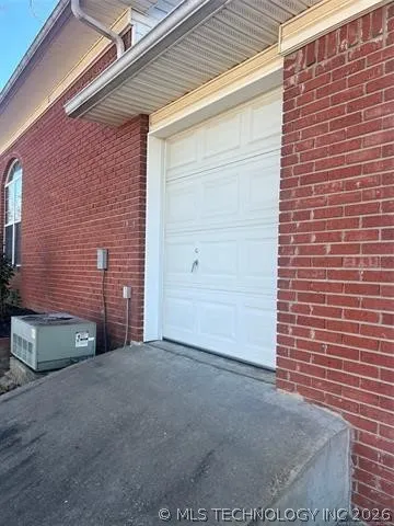 1901 Mockingbird McAlester, OK 74501