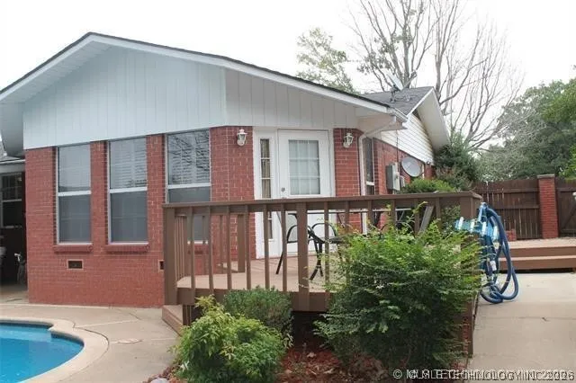 1901 Mockingbird McAlester, OK 74501