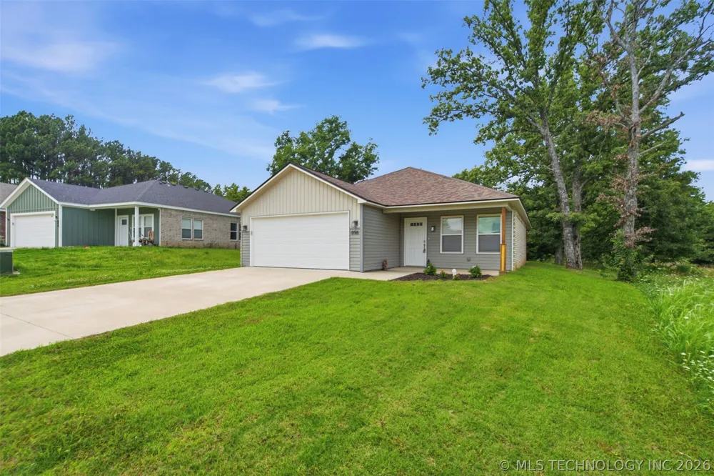 896 S Snyder Springs Loop Watts, OK 74338