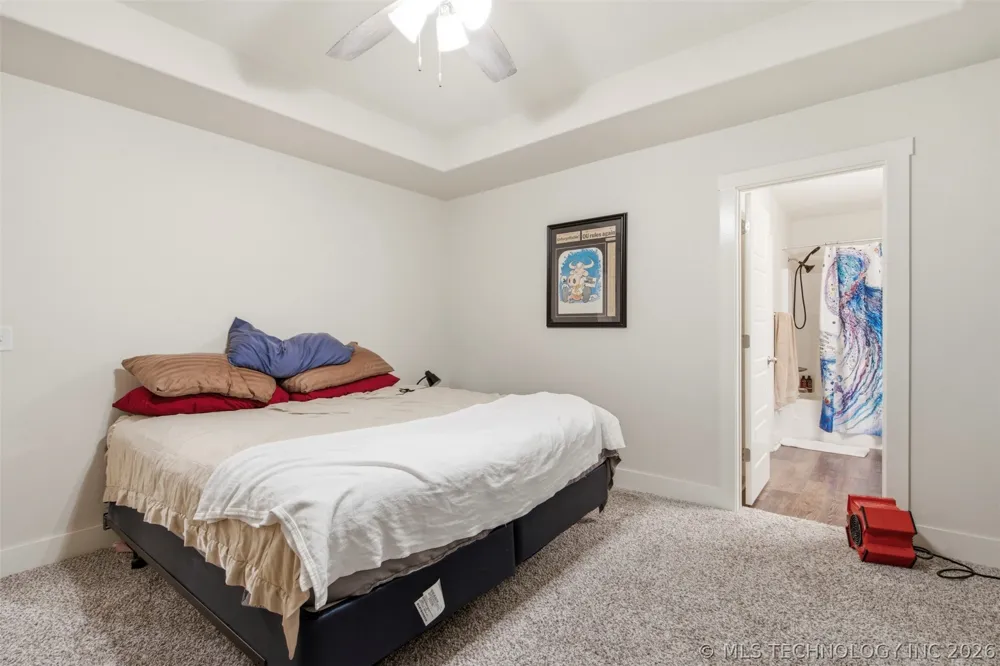 896 S Snyder Springs Loop Watts, OK 74338