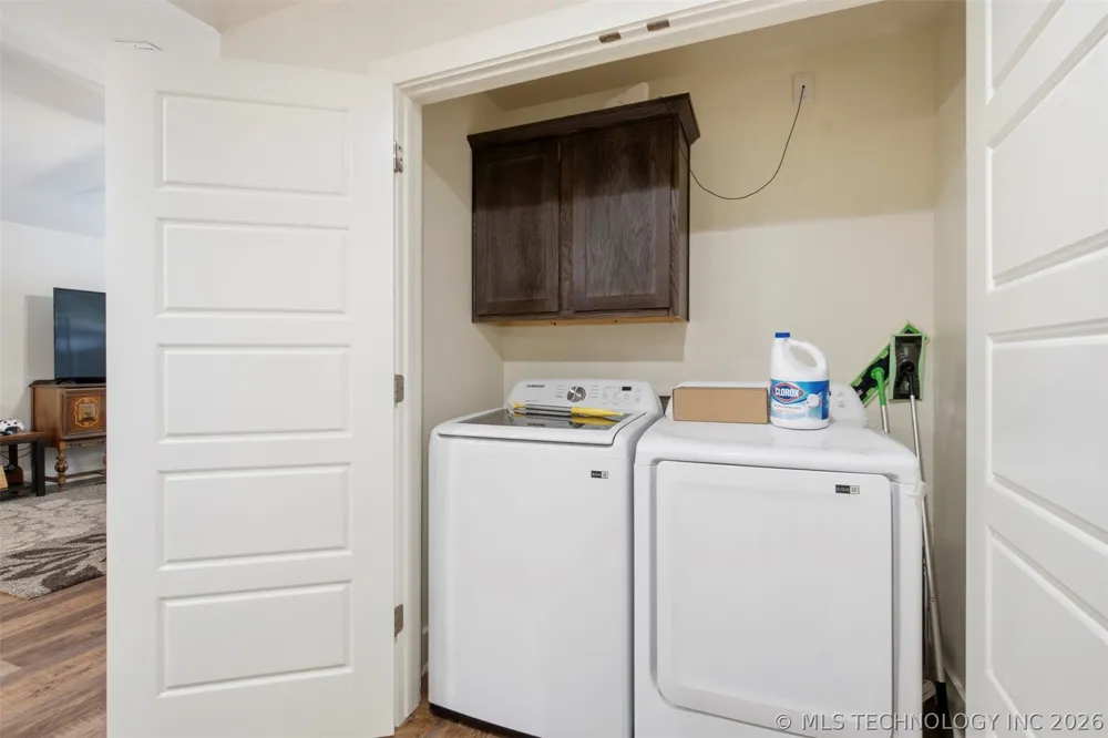 896 S Snyder Springs Loop Watts, OK 74338