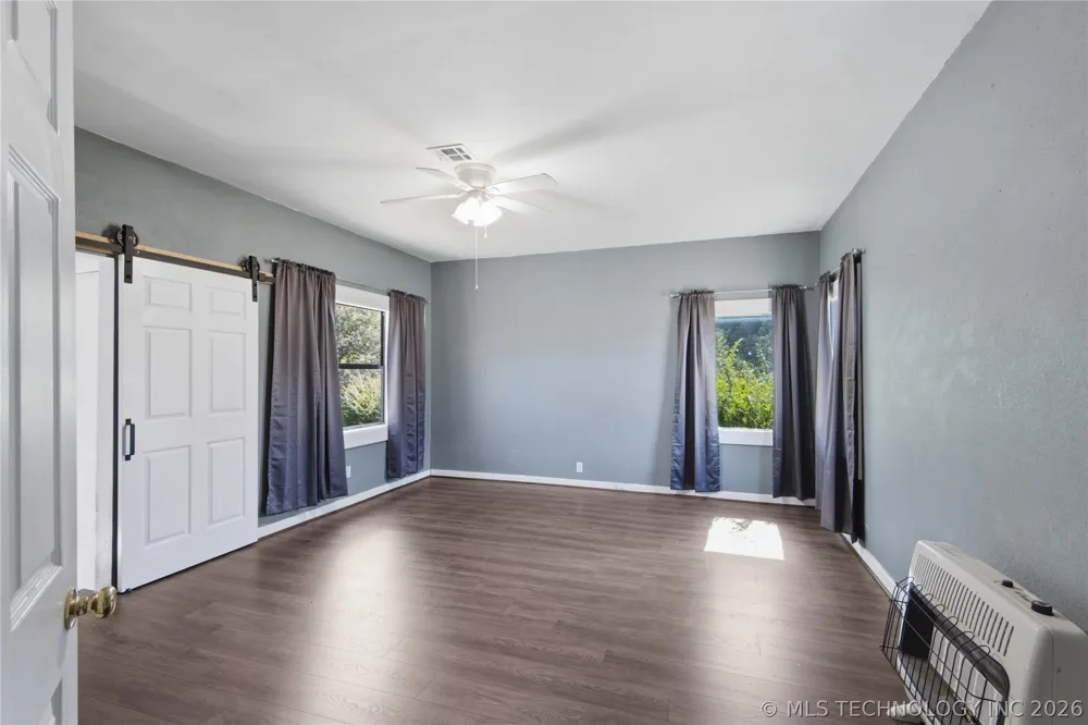 1613 E 9th Street Okmulgee, OK 74447