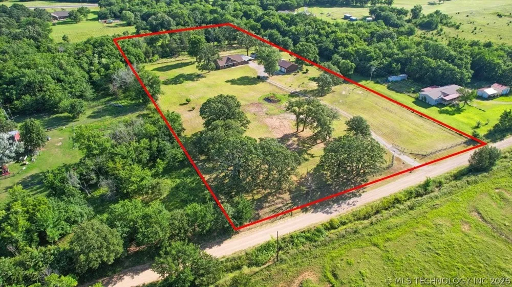 7939 W G Bar Road Atoka, OK 74525