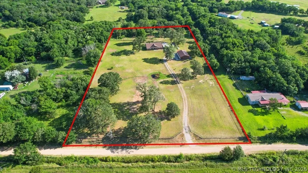 7939 W G Bar Road Atoka, OK 74525