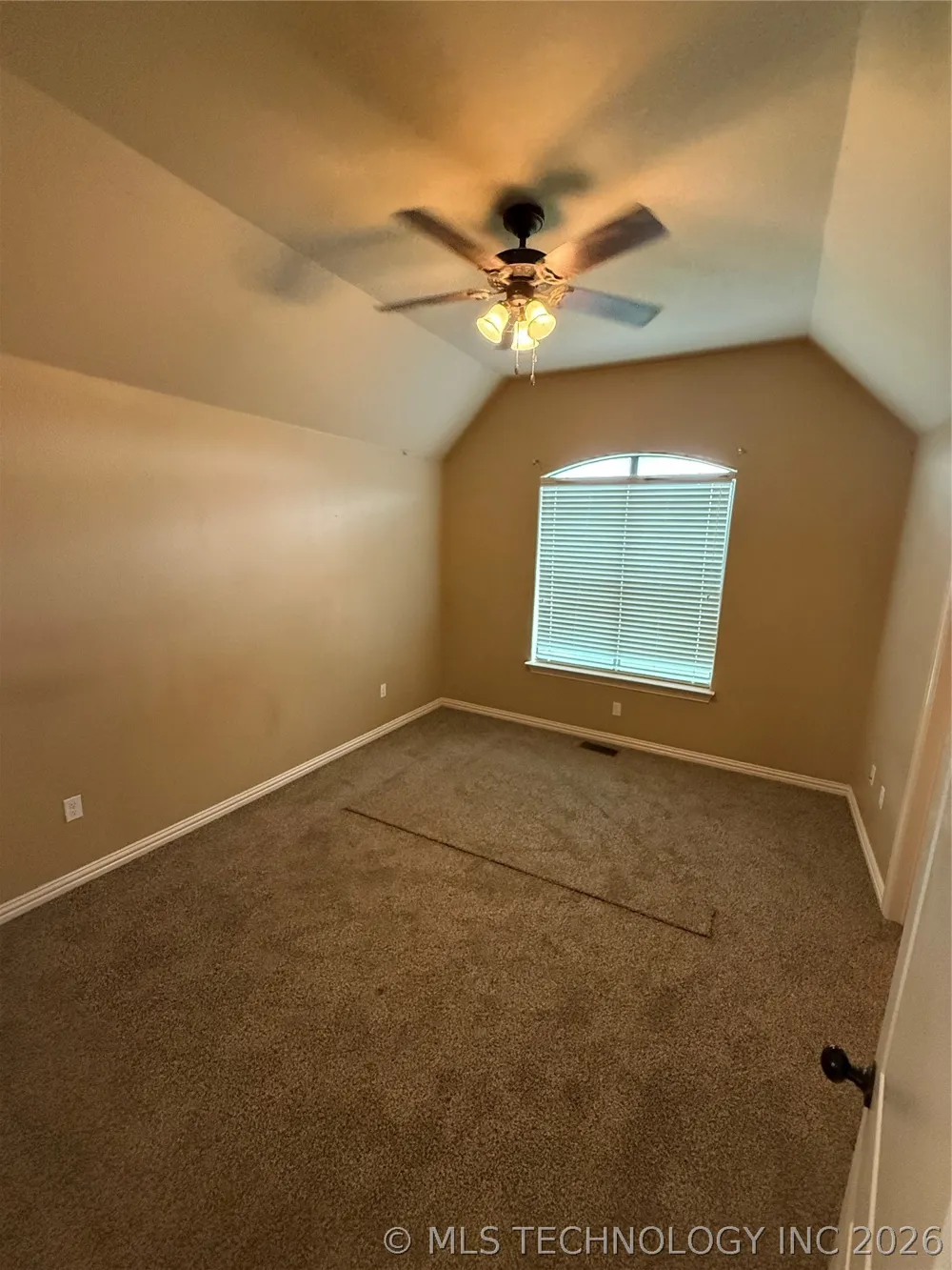 22 Covington Lone Grove, OK 73401