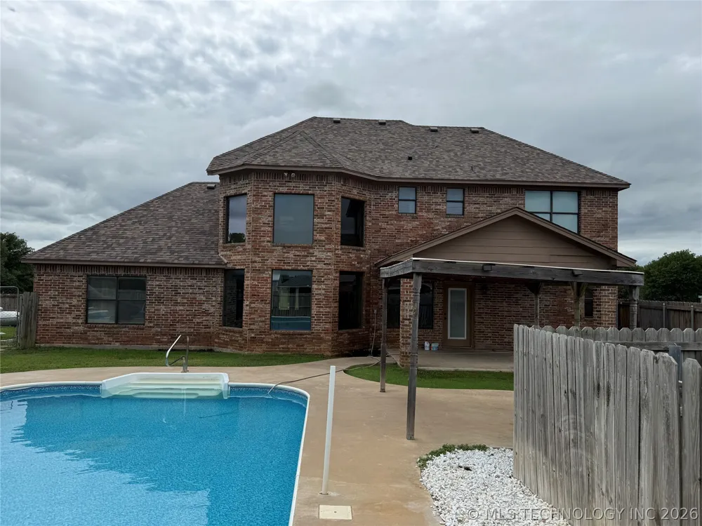 22 Covington Lone Grove, OK 73401