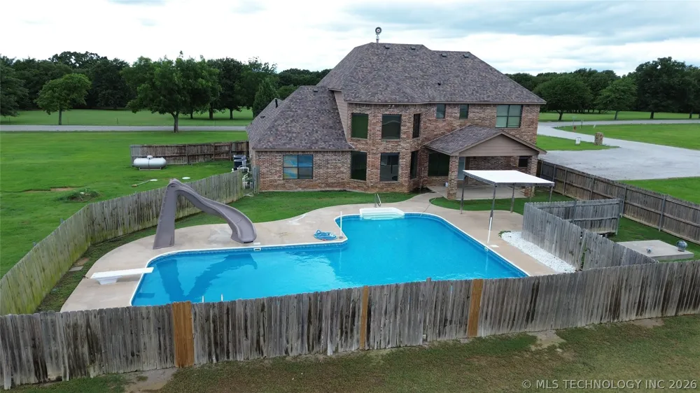 22 Covington Lone Grove, OK 73401