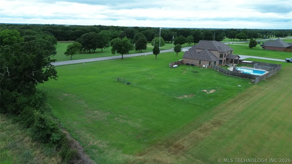 22 Covington Lone Grove, OK 73401