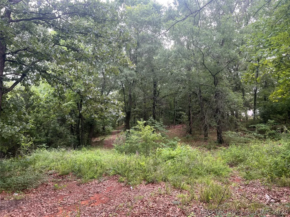 2407 Central Poteau, OK 74953