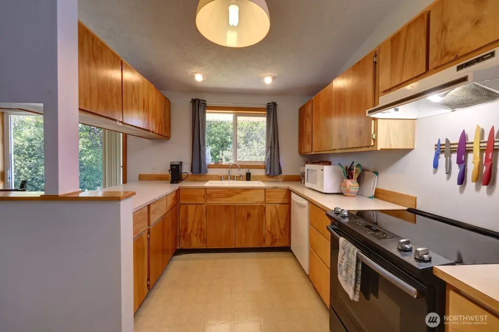 30308 H STREET Ocean Park, WA 98640