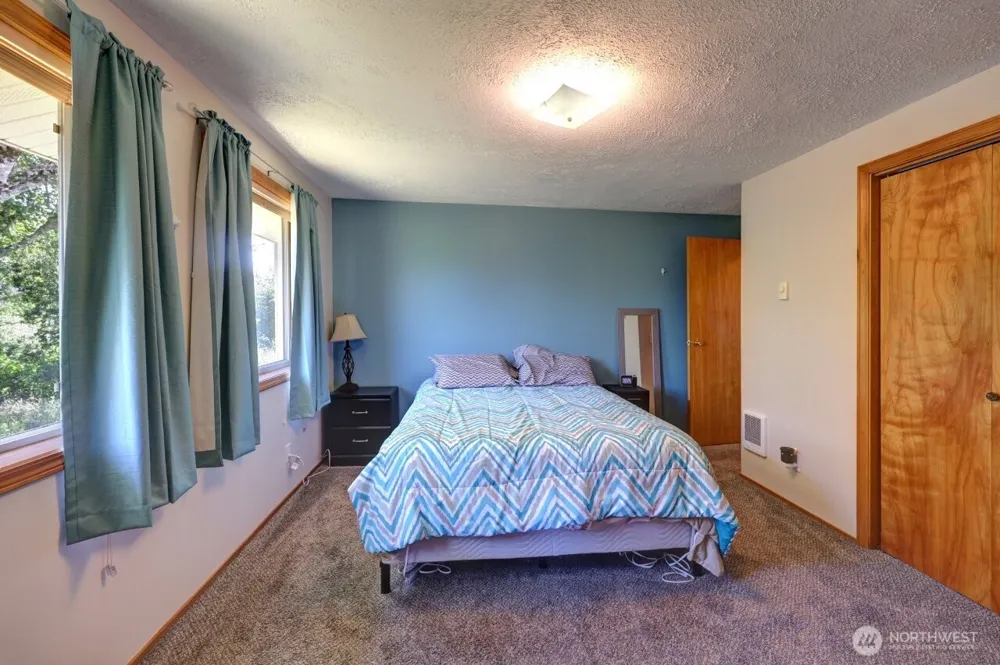 30308 H STREET Ocean Park, WA 98640
