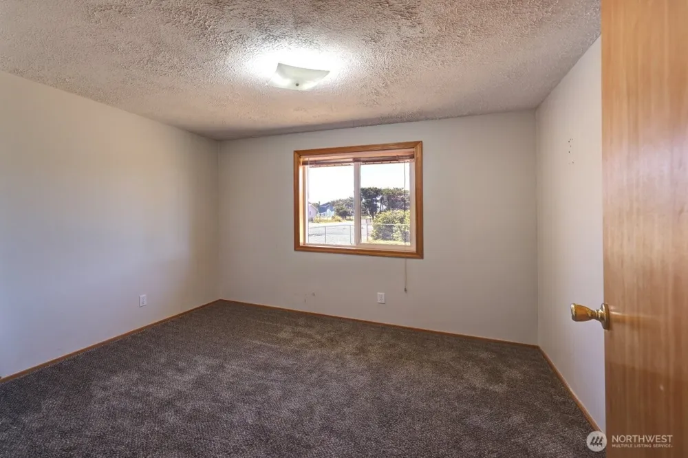 30308 H STREET Ocean Park, WA 98640