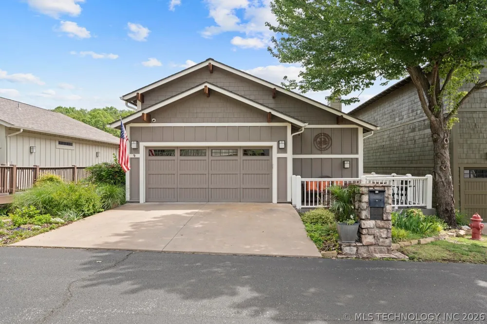2371 Melody Point Circle Grove, OK 74344