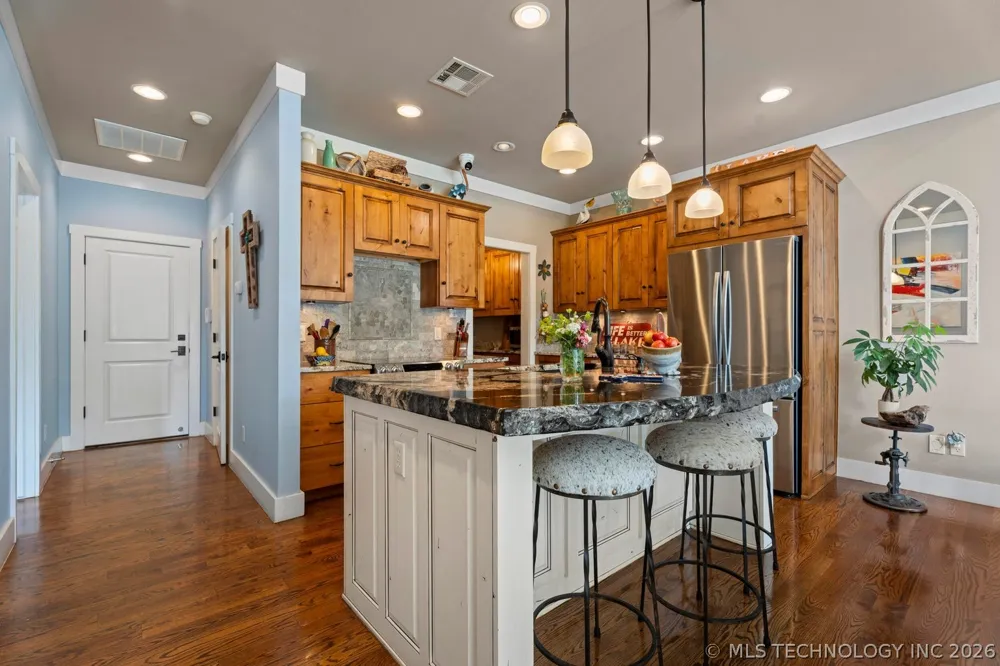 2371 Melody Point Circle Grove, OK 74344