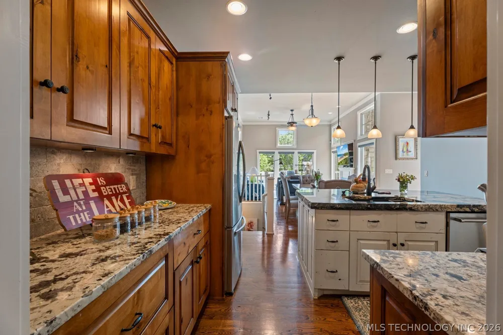 2371 Melody Point Circle Grove, OK 74344