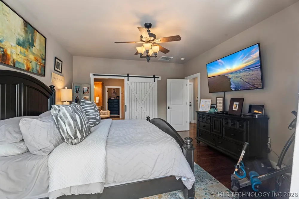 2371 Melody Point Circle Grove, OK 74344