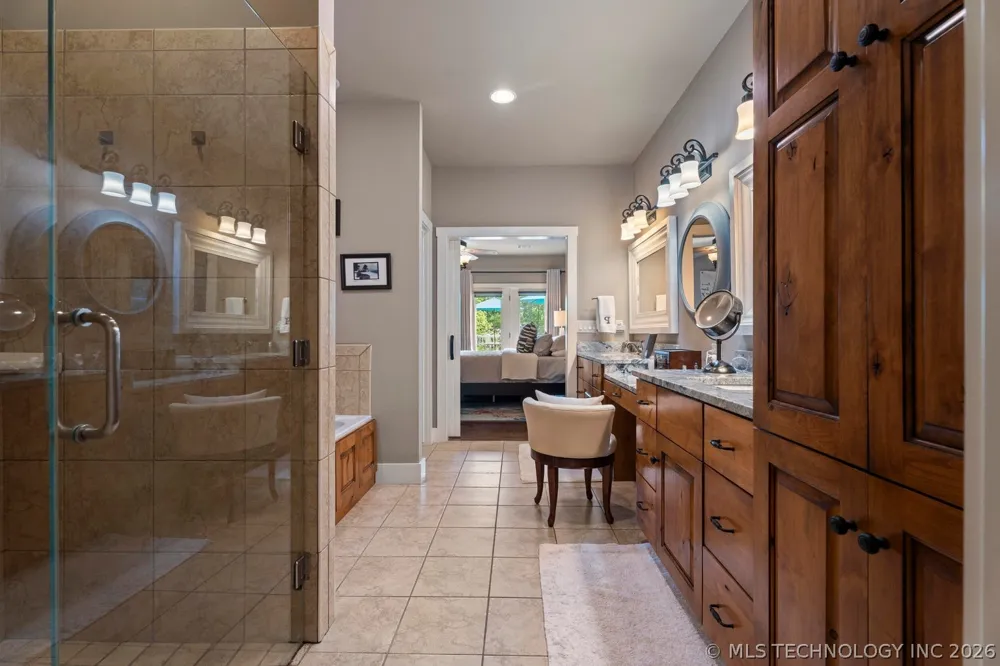 2371 Melody Point Circle Grove, OK 74344