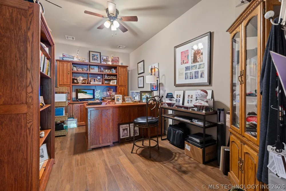 2371 Melody Point Circle Grove, OK 74344