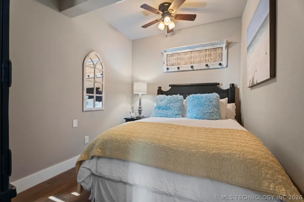 2371 Melody Point Circle Grove, OK 74344