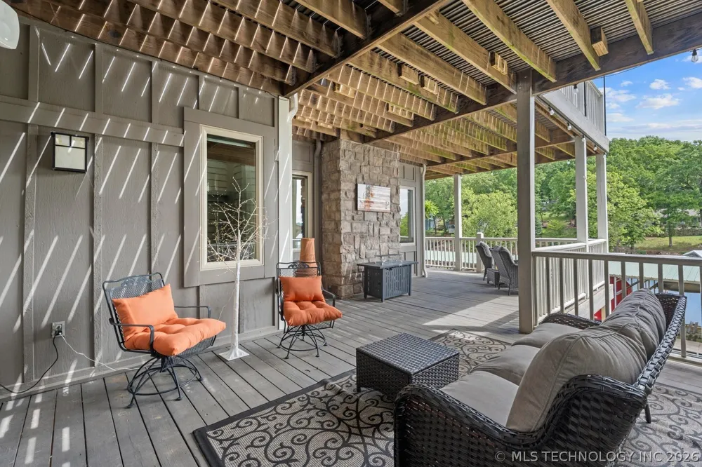 2371 Melody Point Circle Grove, OK 74344