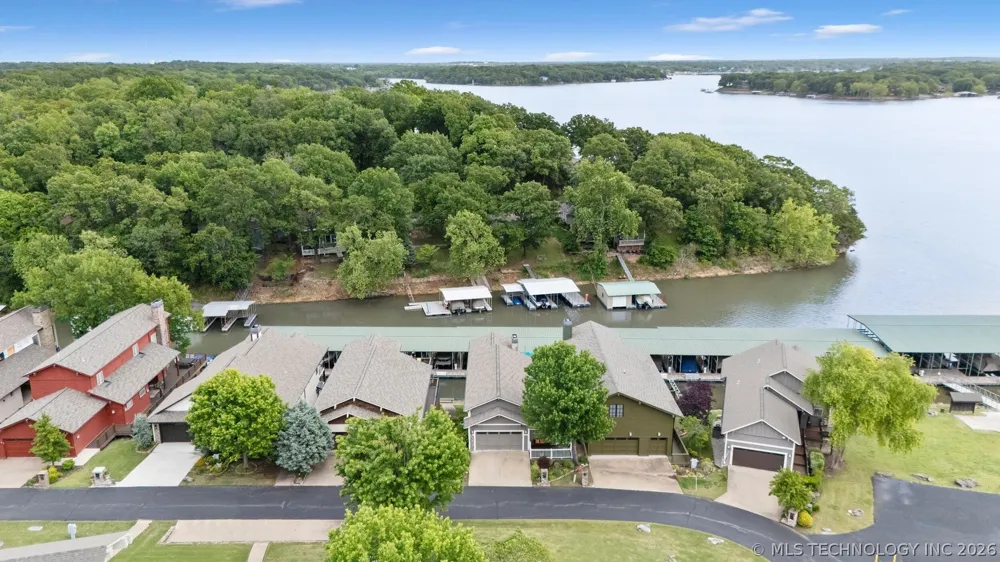 2371 Melody Point Circle Grove, OK 74344