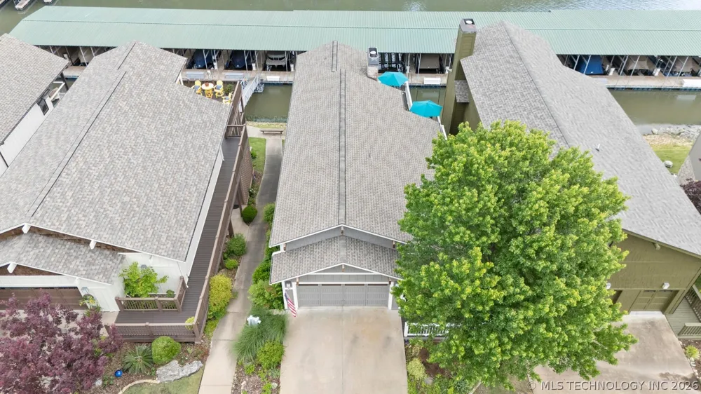2371 Melody Point Circle Grove, OK 74344