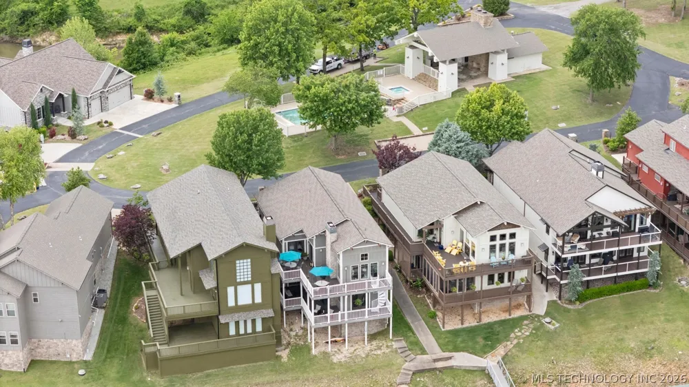 2371 Melody Point Circle Grove, OK 74344