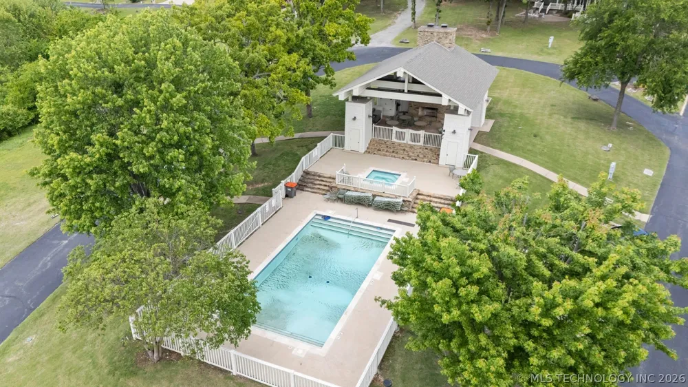 2371 Melody Point Circle Grove, OK 74344