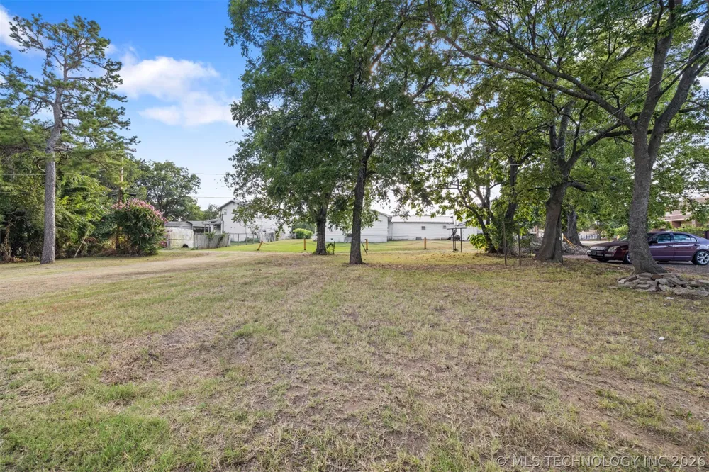 1005 7th Durant, OK 74701