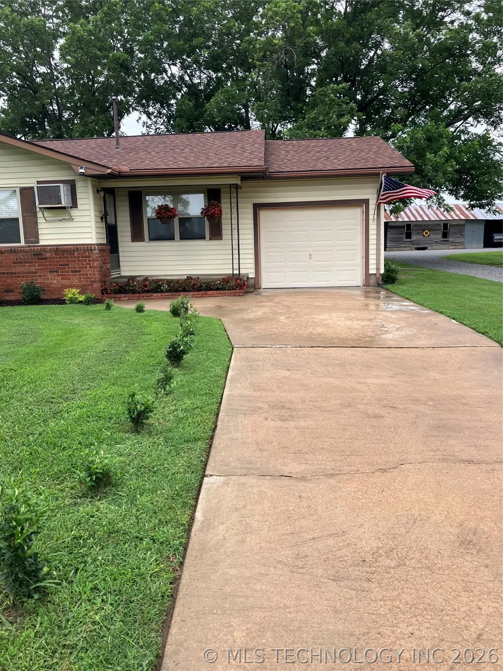 12413 S 114th W Oktaha, OK 74450