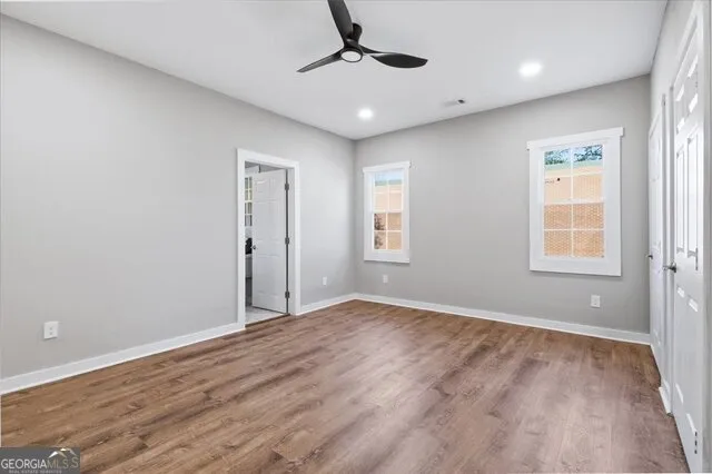 2955 E Point ST East Point, GA 30344