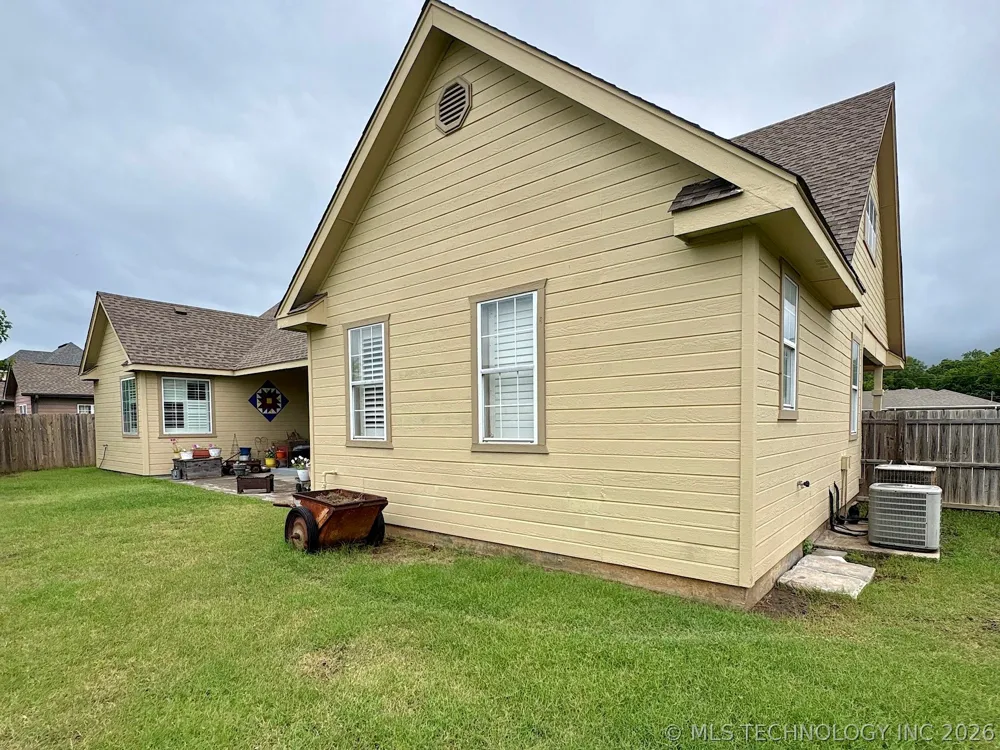 1025 E 13th Street Cushing, OK 74023