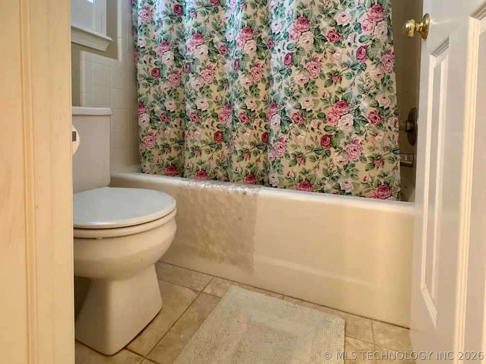 1025 E 13th Street Cushing, OK 74023