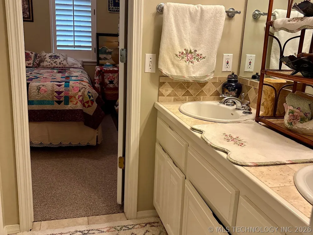 1025 E 13th Street Cushing, OK 74023