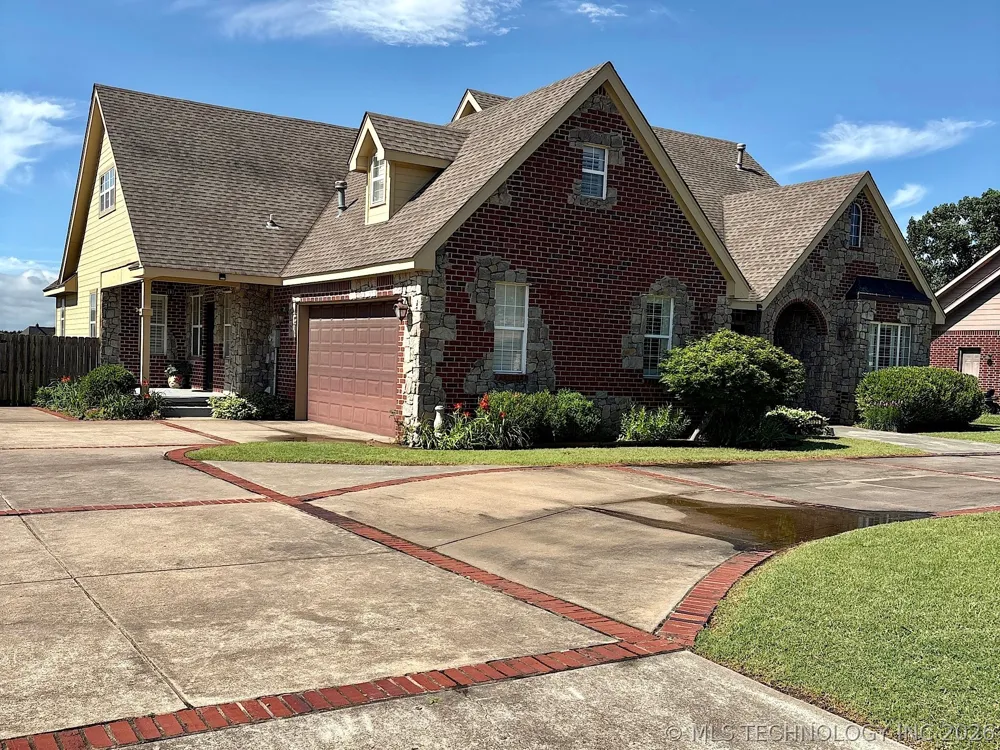 1025 E 13th Street Cushing, OK 74023