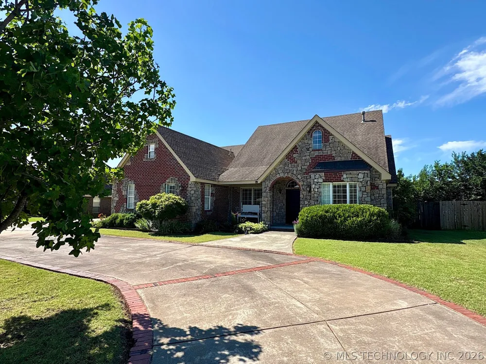 1025 E 13th Street Cushing, OK 74023