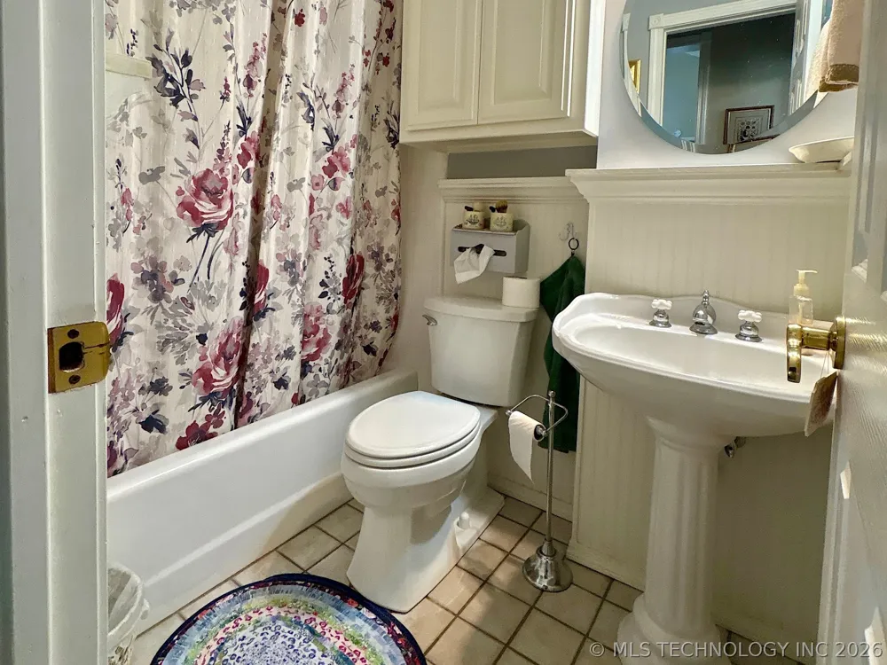 1025 E 13th Street Cushing, OK 74023
