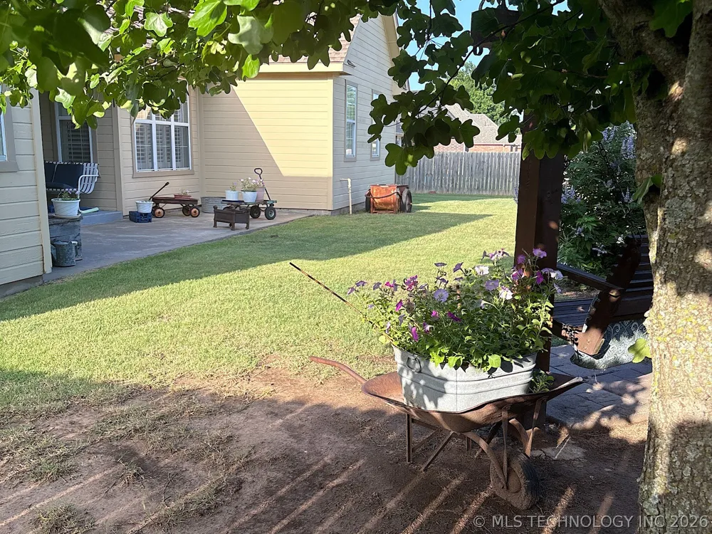 1025 E 13th Street Cushing, OK 74023