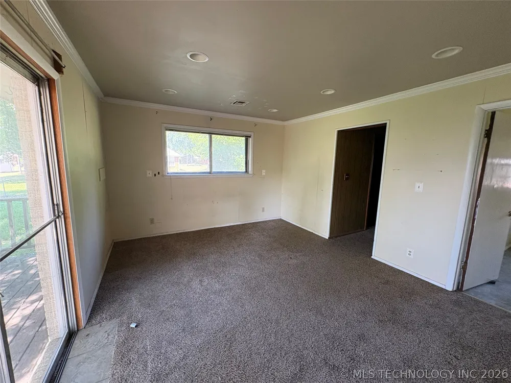 1601 SE Madison Boulevard Bartlesville, OK 74006