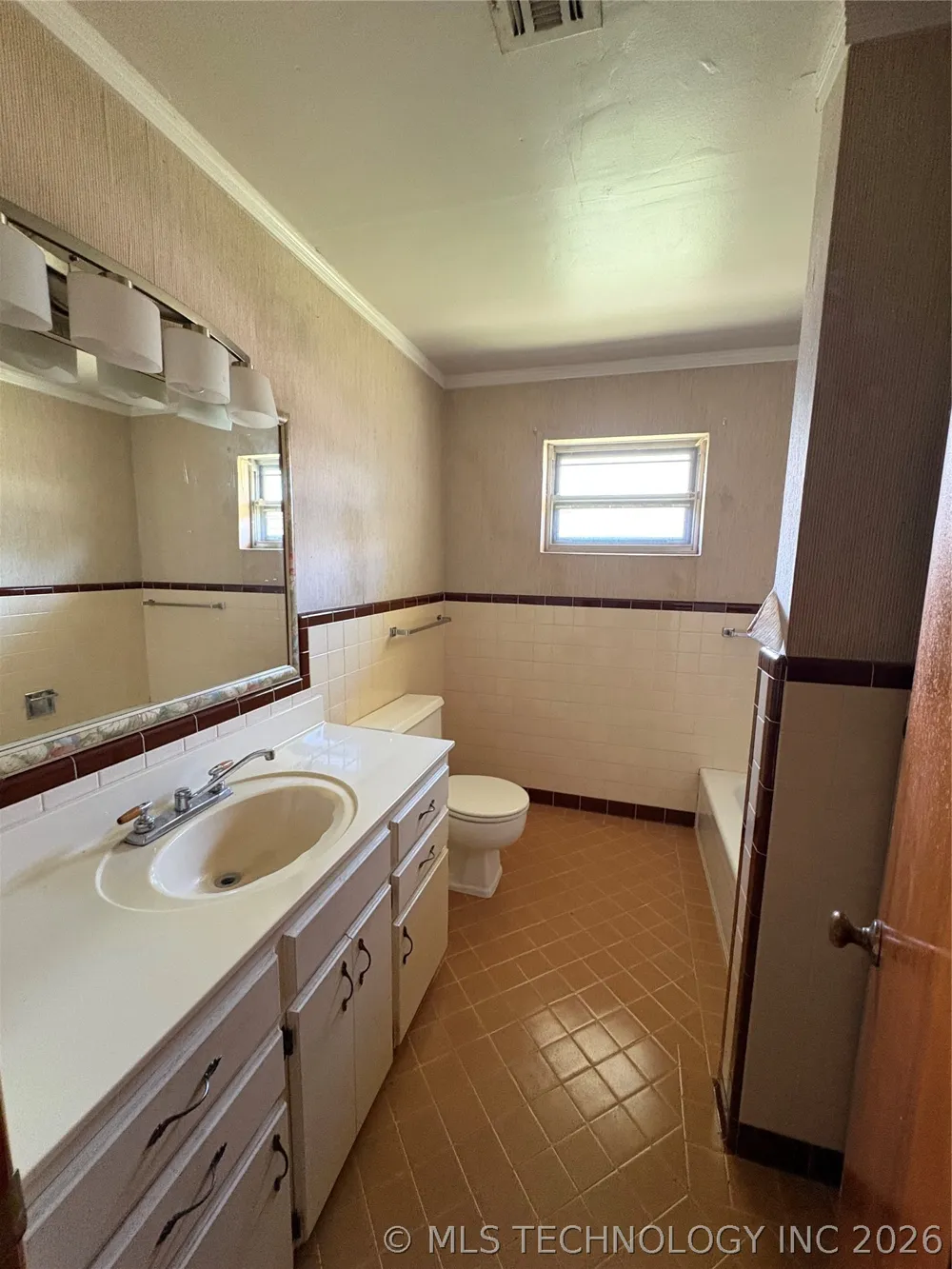 1601 SE Madison Boulevard Bartlesville, OK 74006