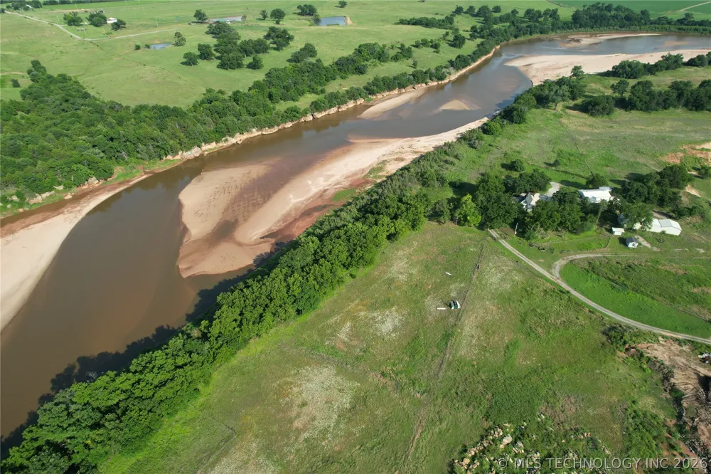 5505 S Riverside Yale, OK 74085
