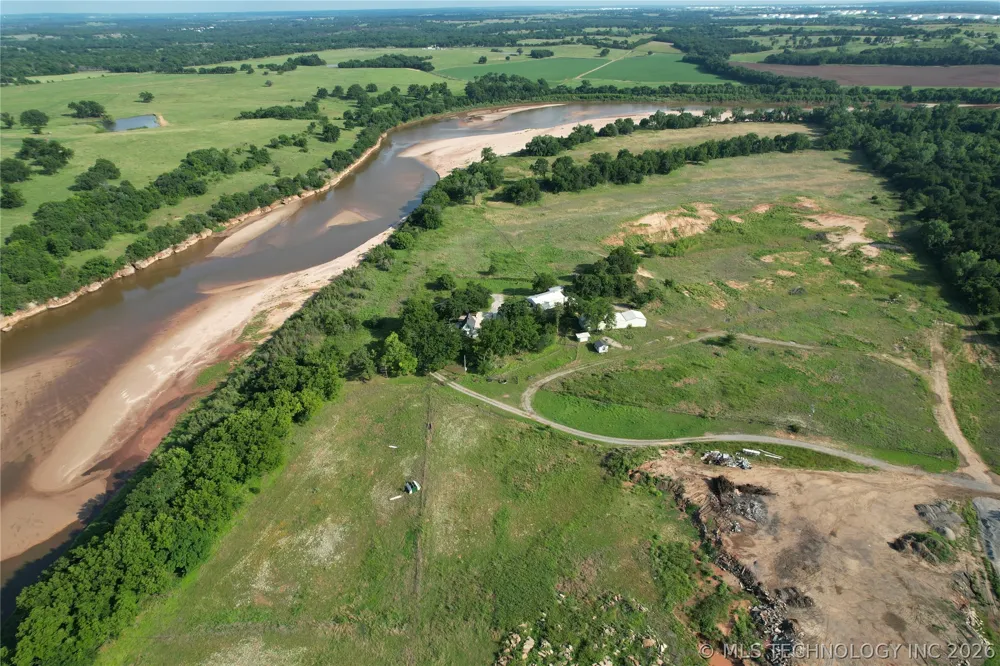 5505 S Riverside Yale, OK 74085