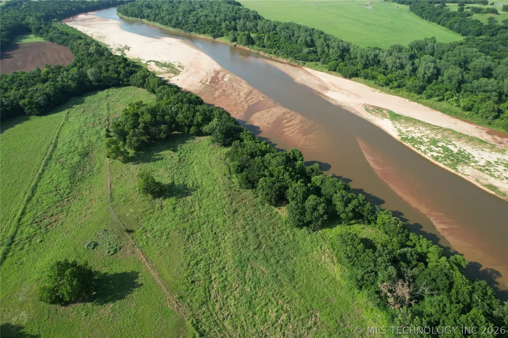 5505 S Riverside Yale, OK 74085