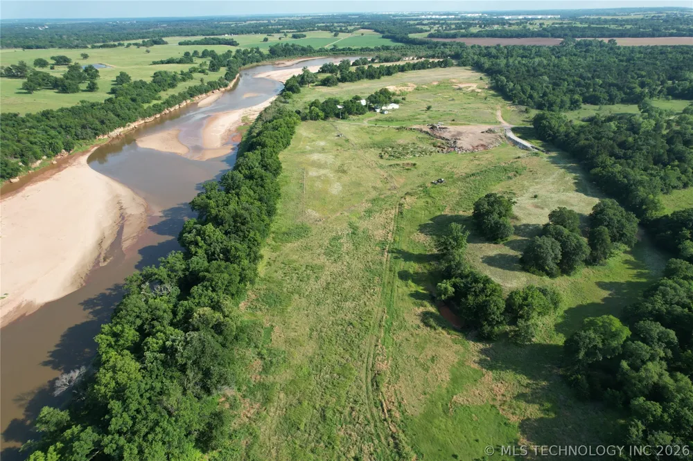 5505 S Riverside Yale, OK 74085
