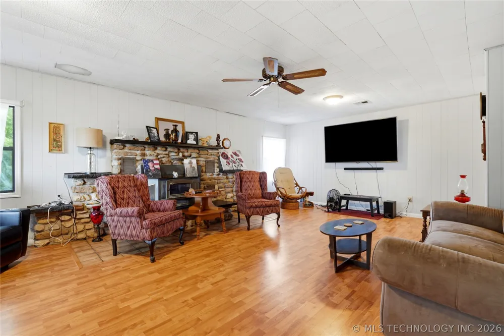 445312 Hwy 10A Gore, OK 74435