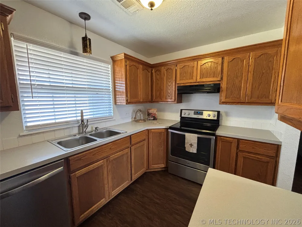2509 Tanglewood Court Ardmore, OK 73401