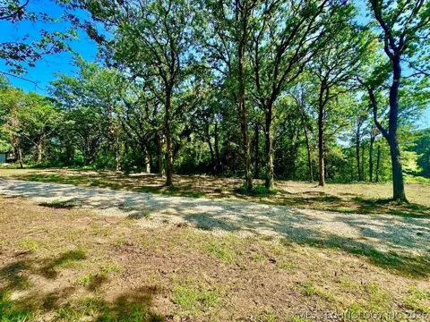 2142 Edge Road