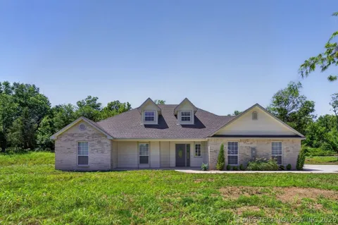 8590 E State Hwy 20